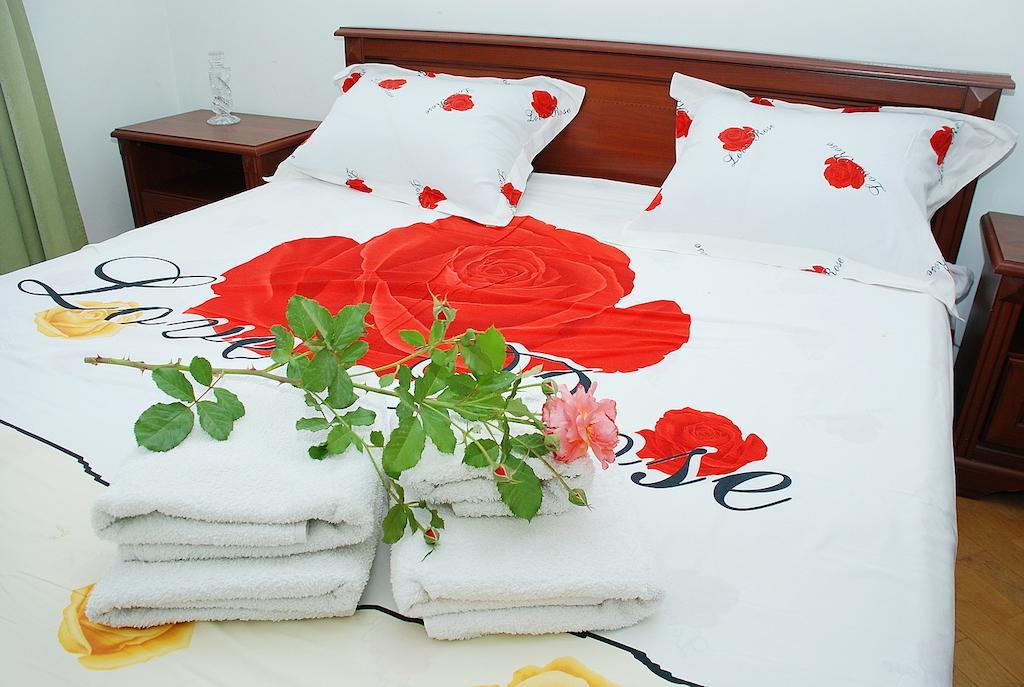 Rentday Apartments - Kiev ภายนอก รูปภาพ
