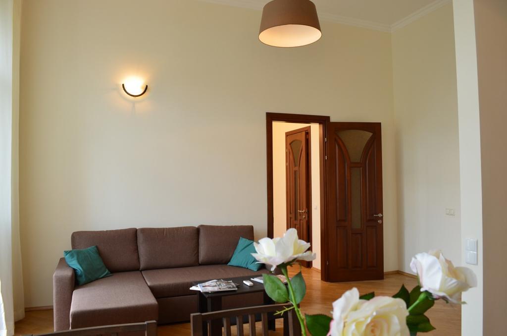 Rentday Apartments - Kiev ภายนอก รูปภาพ